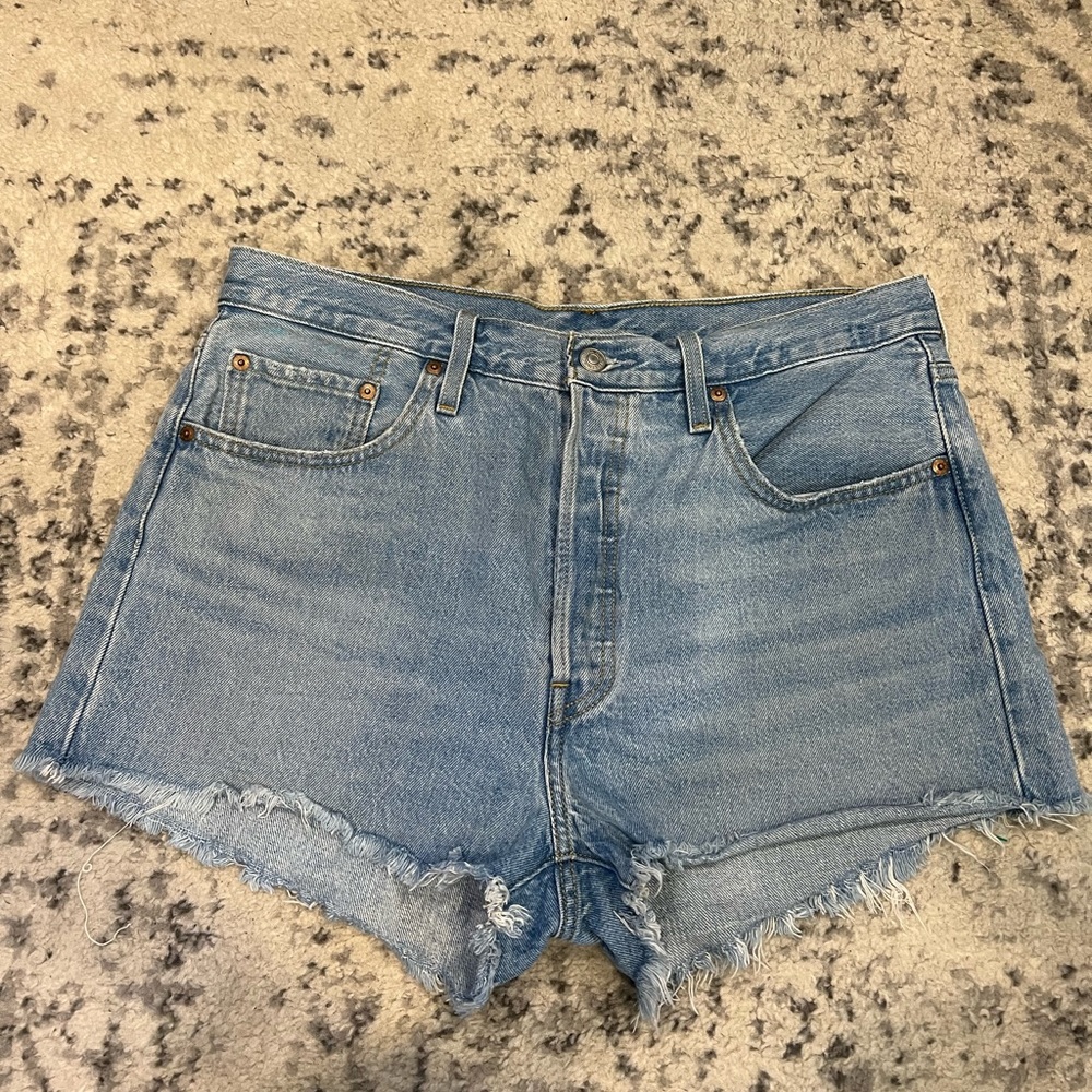 Levi’s 501 light wash denim shorts